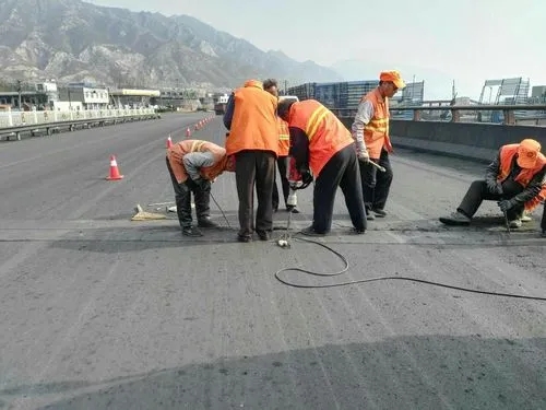 浮山道路桥梁病害治理